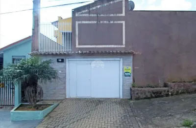 Casa com 2 quartos para alugar na rua dos papagaios, 15, vila gilcy, campo largo, 144 m2 por r$ 1.900