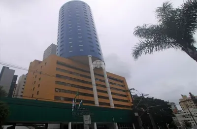 Sala comercial para alugar na rua desembargador motta, 1499, batel, curitiba, 48 m2 por r$ 1.800
