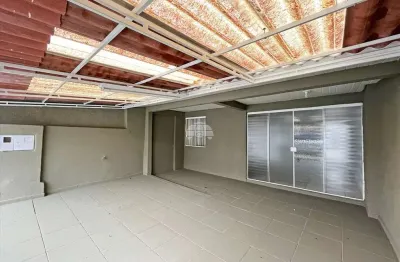 Casa com 3 quartos para alugar na rua andré klug, 108, barreirinha, curitiba, 60 m2 por r$ 2.000