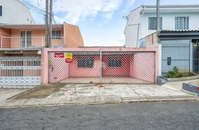 Casa com 2 quartos para alugar na Rua Ilha de Marajó, 91, Pinheirinho, Curitiba, 75 m2 por R$ 1.800