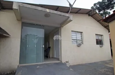 Casa com 2 quartos para alugar na Rua Ari José Valle, 73, São João, Curitiba, 80 m2 por R$ 1.800