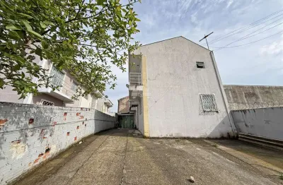 Casa em condomínio fechado com 2 quartos para alugar na rua antônio josé bonato, 1730, ganchinho, curitiba, 74 m2 por r$ 1.400
