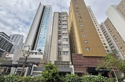 Apartamento com 1 quarto para alugar na rua doutor pedrosa, 401, centro, curitiba, 52 m2 por r$ 1.500