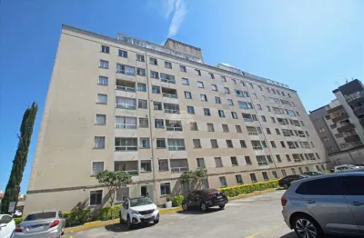 Apartamento com 2 quartos para alugar na rua joão bettega, 644, portão, curitiba, 49 m2 por r$ 1.300