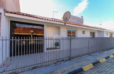 Casa em condomínio fechado com 3 quartos para alugar na Rua David Tows, 1420, Xaxim, Curitiba, 100 m2 por R$ 2.500