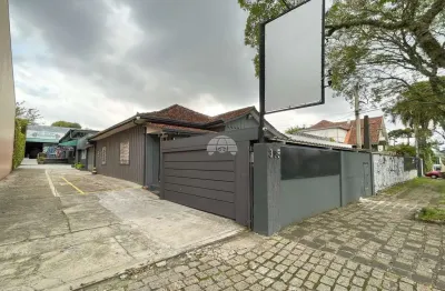 Casa para alugar na rua paulo graeser sobrinho, 305, mercês, curitiba, 208 m2 por r$ 4.900
