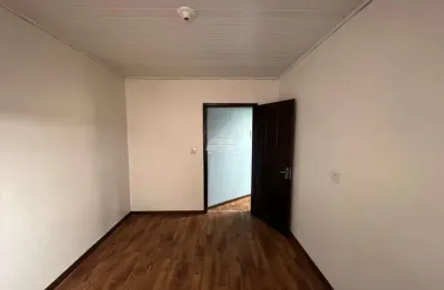 Casa com 1 quarto para alugar na rua mário gomes cézar, 518, pinheirinho, curitiba, 60 m2 por r$ 1.200