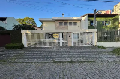 Casa comercial para alugar na rua ivo leão, 568, alto da glória, curitiba, 218 m2 por r$ 8.500