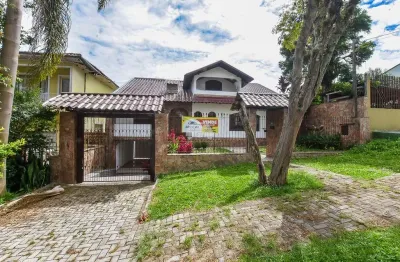 Casa com 3 quartos para alugar na Rua Coronel José Carvalho de Oliveira, 1035, Uberaba, Curitiba, 300 m2 por R$ 6.600
