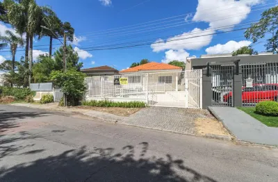 Casa com 5 quartos para alugar na Rua Flávio Dallegrave, 2280, Hugo Lange, Curitiba, 125 m2 por R$ 5.990