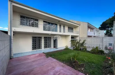 Casa com 4 quartos para alugar na Rua Assis Figueiredo, 1057, Guaíra, Curitiba, 240 m2 por R$ 3.300