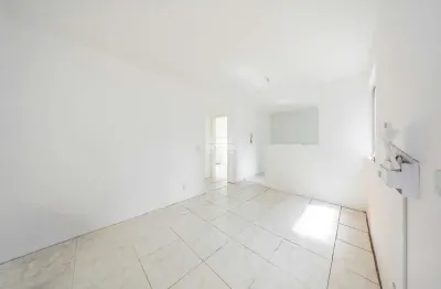 Apartamento com 2 quartos à venda na Rua Maria Joaquina Vaz, 721, Jardim Itaqui, Campo Largo, 40 m2 por R$ 159.000