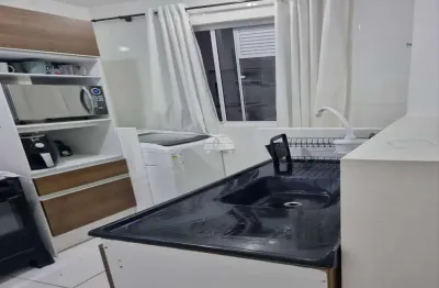 Apartamento com 2 quartos para alugar na Rua Maria Joaquina Vaz, 721, Jardim Itaqui, Campo Largo, 40 m2 por R$ 1.100