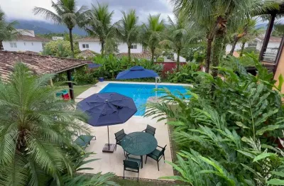 Elegância e exclusividade à 90 metros do mar | praia da baleia