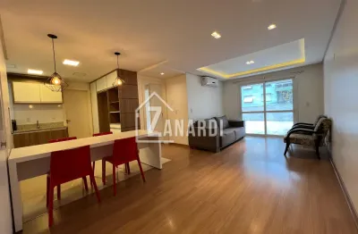 Apartamento fantástico, semimobiliado, com terraço e nna área central da cidade