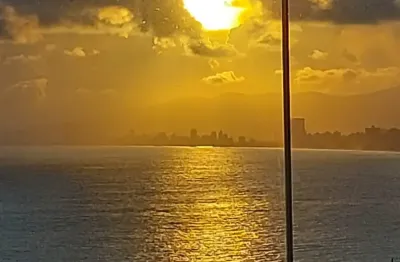 Apartamento alto padrão com vista para o mar no canto do forte - santos