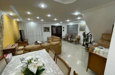 Casa com 3 quartos para alugar na Vila Granada, São Paulo 