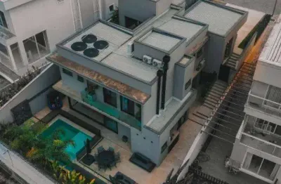 Casa à venda em santana de parnaíba, tamboré, com 3 suítes, com 306 m², tamboré onze