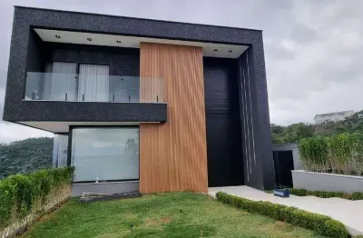 Casa à venda em santana de parnaíba,  alphaville, com 4 suítes, com 472 m², gênesis 2