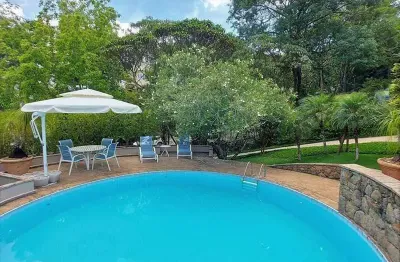 Casa à venda em jandira, altos de são fernando, com 4 quartos, com 421 m², condomínio forest hills