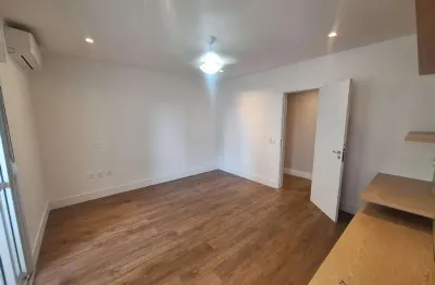 Apartamento para alugar em Barueri, Condomínio Centro Comercial Alphaville, com 3 suítes, com 388 m²