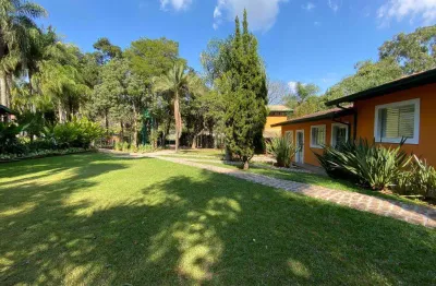 Chácara à venda em São Roque, Marmeleiro, com 5 suítes, com 25000 m²