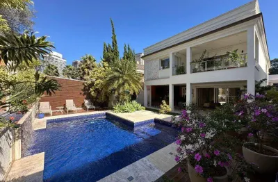 Casa à venda em santana de parnaíba, alphaville, com 4 suítes, com 600 m², 18 do forte