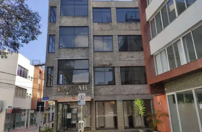 Prédio à venda e para alugar em santana de parnaíba, centro de apoio ii (alphaville), com 525 m²