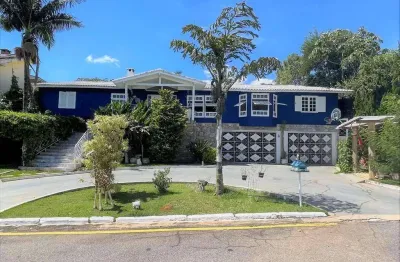 Casa à venda em cotia, parque dom henrique, com 4 suítes, com 600 m²