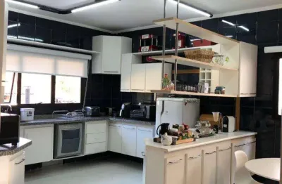 Casa à venda em santana de parnaíba, residencial onze (alphaville), com 3 suítes, com 350 m²