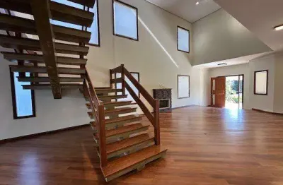 Casa para alugar em santana de parnaíba, alphaville, com 3 suítes, com 360 m², residencial três