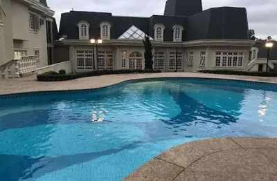 Casa à venda em santana de parnaíba, alphaville, com 6 suítes, com 1718 m², tamboré três