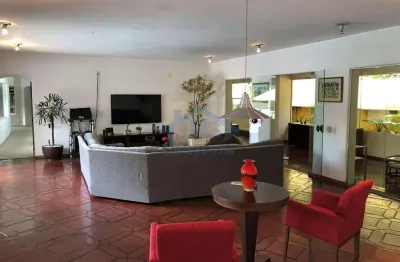 Casa para alugar em cotia, chácara granja velha, com 4 suítes, com 578 m², granja do lago