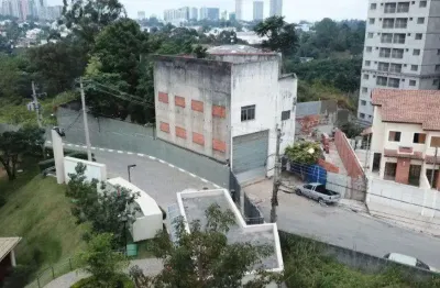 Terreno à venda em barueri, jardim tupanci, não está em condomínio