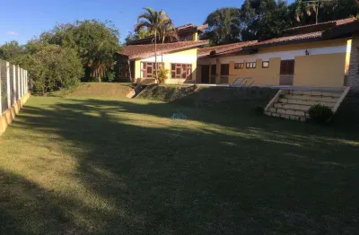 Casa à venda em cotia, granja viana ii, com 4 suítes, com 740 m², condomínio granja viana 2