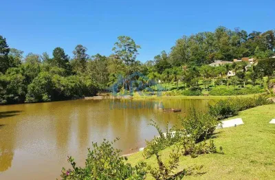 Vende-se sobrado com 655m2, 05 dormitórios alto padrão, condomínio fechado – estrada capuava – embu das artes – sp
