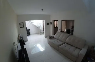 Sobrado à venda em barueri, vila militar, com 3 quartos, com 312 m², não está em condomínio