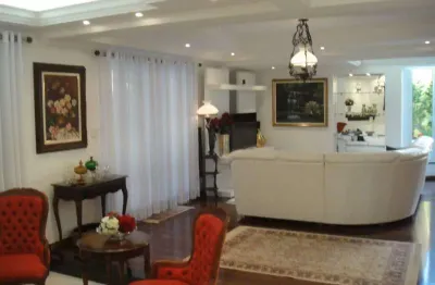 Sobrado à venda em santana de parnaíba, alphaville, com 5 suítes, com 520 m², residencial cinco