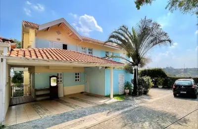 Sobrado à venda em cotia, chácara pavoeiro, com 3 quartos, com 211 m², condomínio. villagio di lucca