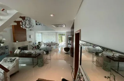 Casa à venda em santana de parnaíba, alphaville, com 4 suítes, com 400 m², gênesis 1