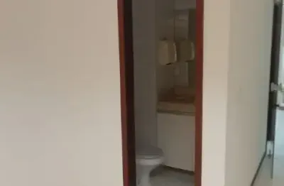 Sala comercial semi mobiliada no edifício plenarium lagoa nova