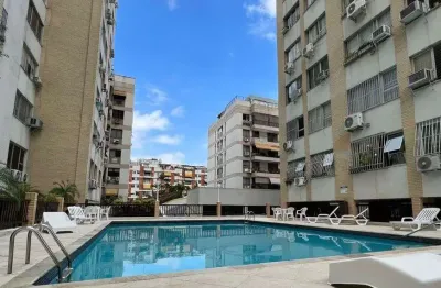 Apartamento para venda possui 95 metros quadrados com 2 quartos