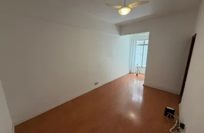 Apartamento à Venda – Joseph Bloch | R$ 750.000 , 3 quartos e 2 banheiros com vaga.