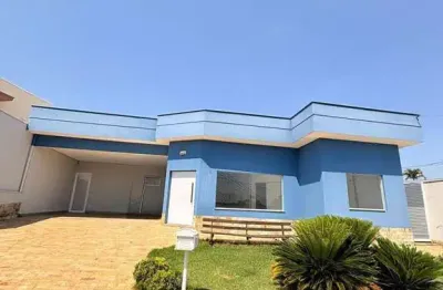 Casa com 3 dormitorios sendo  1 suite - piscina -condominio green park