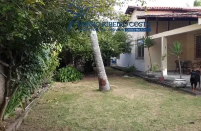 Casa Térrea à Venda em Stella Maris com 848m² de Terreno e Área Verde