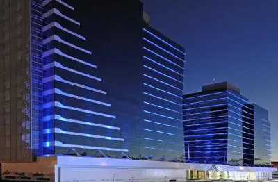 Sala Comercial 33m² na Av. Paralela Sem Piso e Ar – Condomínio e IPTU Inclusos