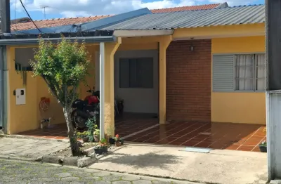 Excelente casa terrea  em cond fechado com uma otima localizaçao