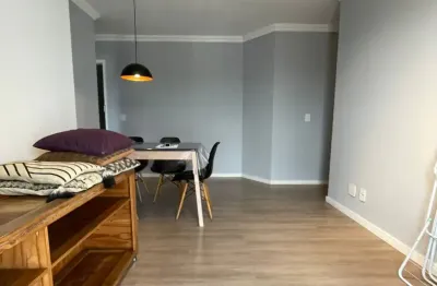 Apto 02 dormits, 01 vaga, Cond. Versailles, próximo a Ponte Piqueri