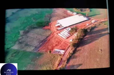 Chácara / sítio com 3 quartos à venda na Estrada Municipal Careaçu, 100, Centro, Silvianópolis