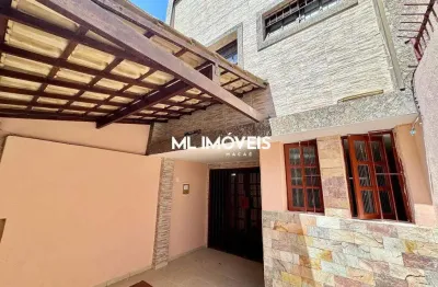 Casa com 3 quartos à venda no Imbetiba, Macaé 